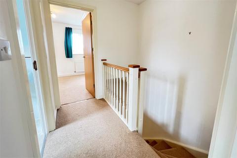 2 bedroom end of terrace house to rent, Grove Gate, Taunton TA2