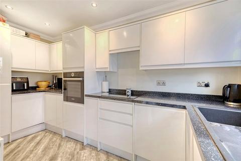 24 Coronation Close, Great Wakering, Southend-on-sea, SS3 0JG