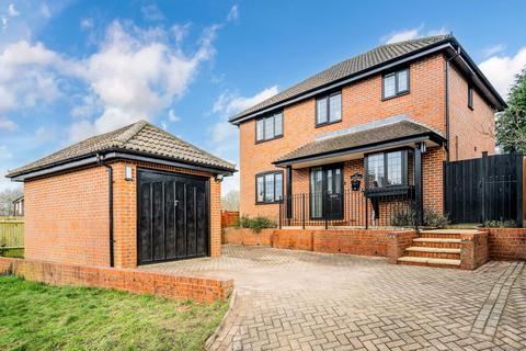 4 bedroom detached house for sale, Parkwood Road, Redhill RH1