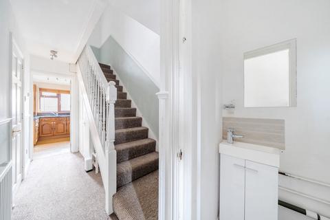 33 Ramsey Close, London, NW9 7DW