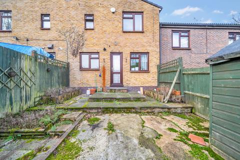 33 Ramsey Close, London, NW9 7DW