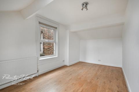 4 bedroom terraced house to rent, Elrington Road, LONDON