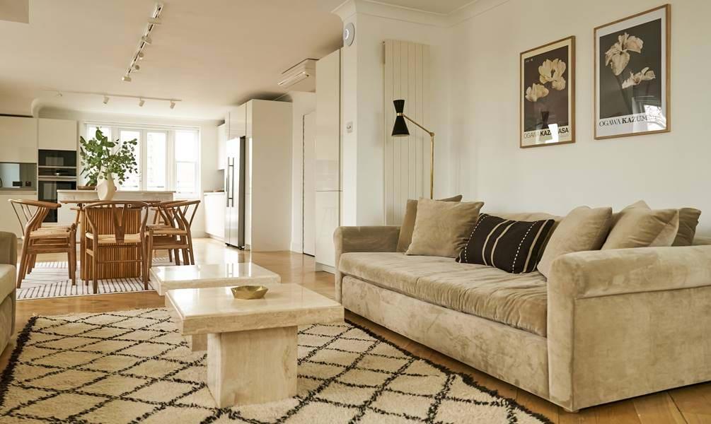 Apt 12, 79a Europa House.jpg