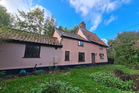 3 bedroom detached house to rent, Upper Street, Oakley IP21