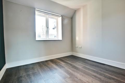 2 bedroom apartment to rent, West Hill, South Croydon CR2