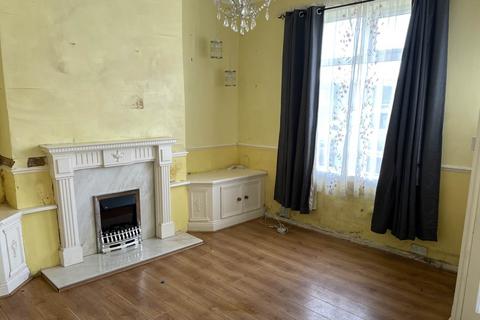 2 bedroom end of terrace house for sale, Springs Road, Manchester M24