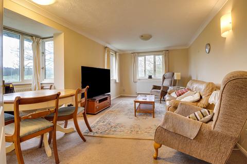 2 bedroom flat for sale, Abbey Mill Lane, St. Albans, Hertfordshire, AL3