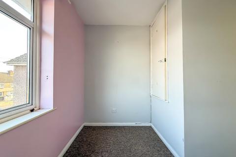 24 Avon Road, Pill, Bristol, BS20 0BN