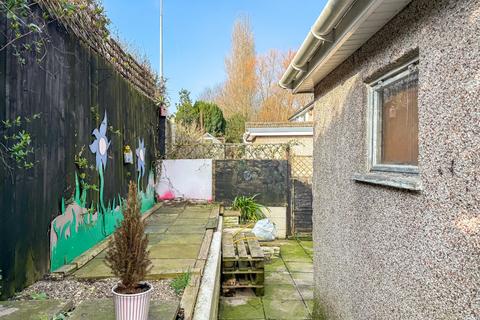 24 Avon Road, Pill, Bristol, BS20 0BN