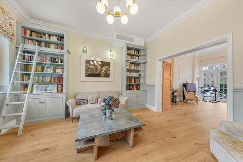 4 bedroom semi-detached house to rent, Greville Place, London, NW6