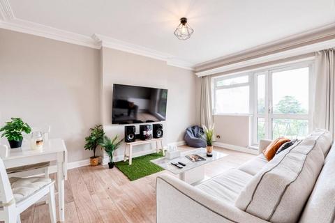 2 bedroom flat to rent, Broomfield House, Stanmore Hill, Stanmore, Greater London, HA7