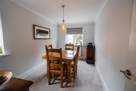 3 Strawberry Hill, Waltham, Grimsby, DN37 0UY