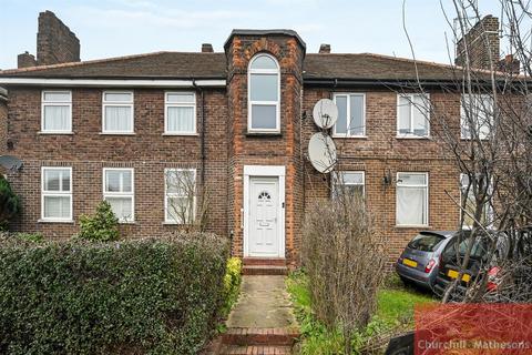 3 bedroom flat for sale, Western Avenue, Acton, W3