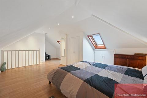 3 bedroom flat for sale, Western Avenue, Acton, W3