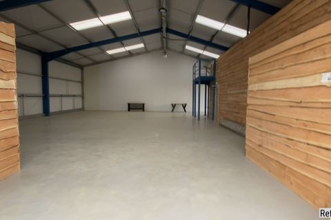 Warehouse to rent - Spring Gardens, Whitland, Carmarthenshire, SA34