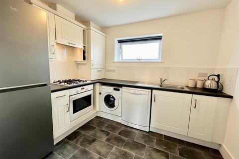 2 bedroom flat for sale, Bewick Courtyard, Northside, The Staiths, NE8