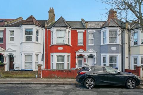 3 bedroom terraced house for sale, Oaklands Road, Cricklewood