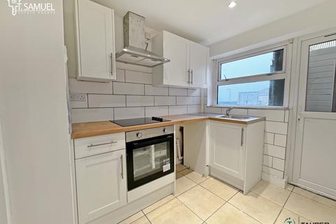 3 bedroom terraced house for sale, Waenheulog, Nantyglo. NP23 4BA