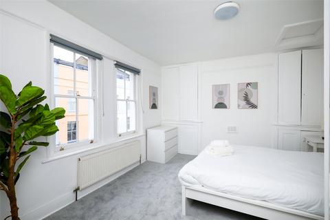 2 bedroom flat to rent, Portobello Road, Notting Hill, W11