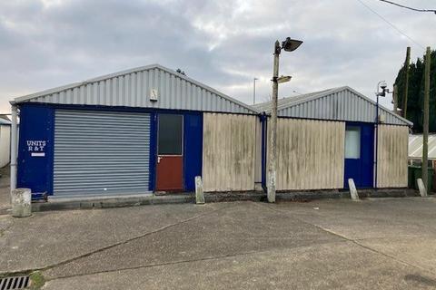 Property to rent, UNIT R & T BURNHAM ROAD TRADING ESTATE,DARTFORD,KENT DA1 5BH