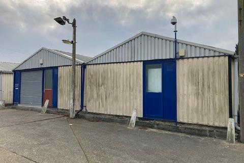 Property to rent, UNIT R & T BURNHAM ROAD TRADING ESTATE,DARTFORD,KENT DA1 5BH