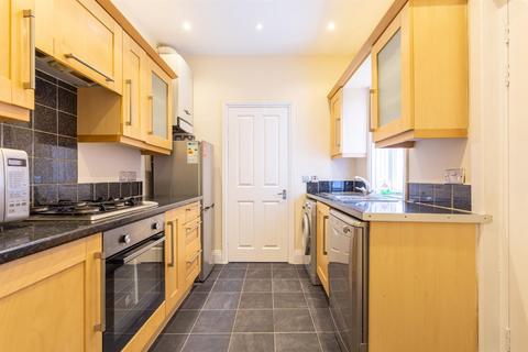 2 bedroom flat to rent, Simonside Terrace, Heaton NE6