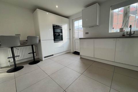 3 bedroom semi-detached house for sale, Robeson Way, Borehamwood