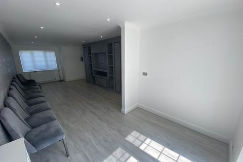 undefined, Robeson Way, Borehamwood