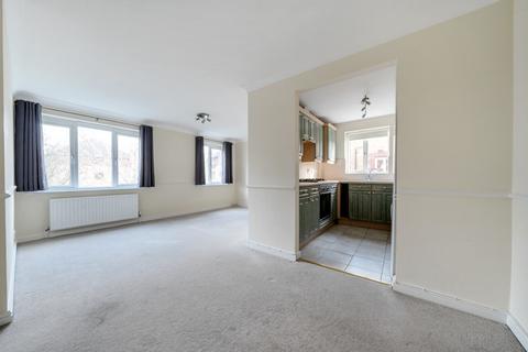 2 bedroom apartment for sale, Ellen Drive, Fleet, Hampshire, GU51