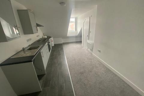 2 bedroom flat to rent, Slade Road, Birmingham B23