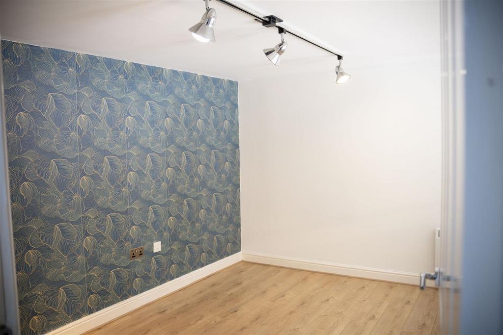 Apartment 7 21.jpg
