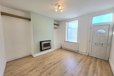 2 bedroom terraced house to rent, Cromwell Street, Heaton Norris, Stockport, SK4