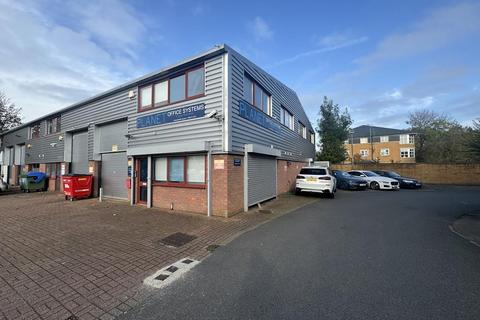 Industrial unit to rent, Unit 6 Devonshire Court, Victoria Road, Feltham, TW13 7LU