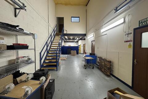 Industrial unit to rent, Unit 6 Devonshire Court, Victoria Road, Feltham, TW13 7LU