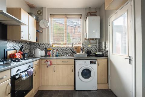 2 bedroom terraced house to rent, Longley Avenue West, Sheffield S5