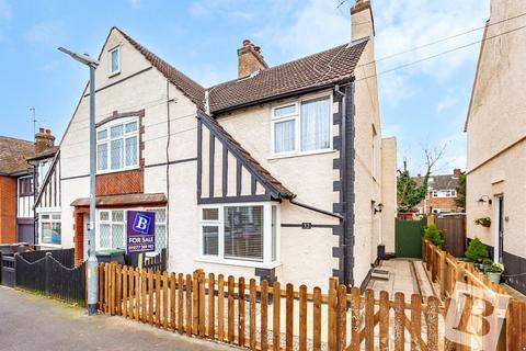 3 bedroom end of terrace house for sale, Cloverly Road, Ongar, Essex, CM5