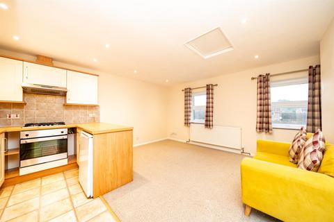 1 bedroom flat for sale, Wivelsfield, Eaton Bray, LU6 2JQ