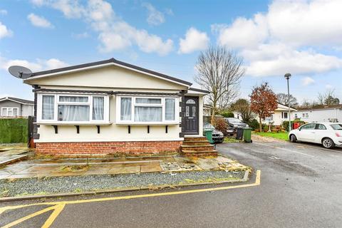 1 bedroom park home for sale, Bonehurst Road, Horley, Surrey
