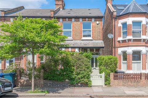 3 bedroom end of terrace house for sale, Hertford Road, London, N2