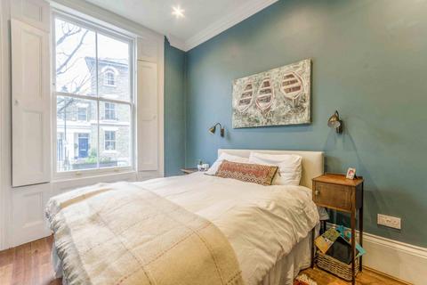 2 bedroom flat for sale, Richmond Crescent, Barnsbury, London, N1