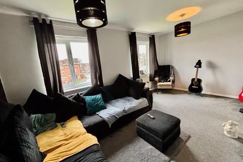 3 bedroom townhouse to rent, Paxton Court, Armley, Leeds