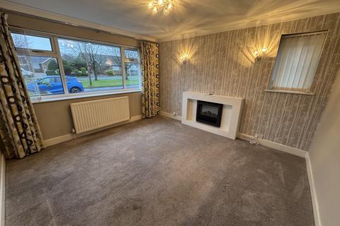 3 bedroom semi-detached bungalow for sale, Garstang Road West, Poulton-le-Fylde FY6