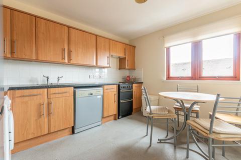 2 bedroom flat to rent, 0031L – Easter Dalry Road, Edinburgh, EH11 2TS