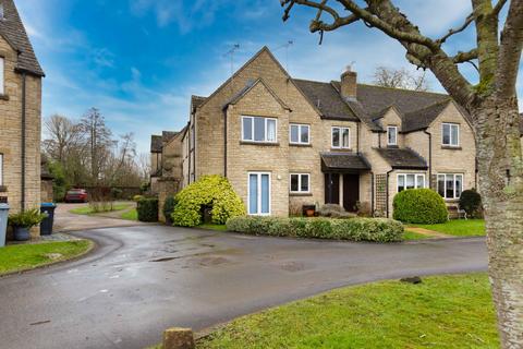 2 bedroom retirement property for sale, St. Marys Mead, Witney, OX28