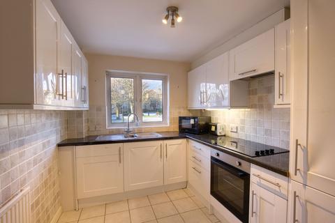 2 bedroom retirement property for sale, St. Marys Mead, Witney, OX28