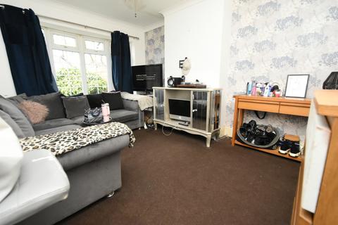 2 bedroom semi-detached bungalow for sale, Canvey Island SS8