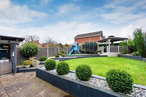 3 Ashley Gardens, Codsall, Wolverhampton, WV8 1AX