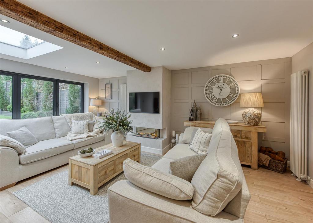 3 Ashley Gardens-kitchen4.jpg
