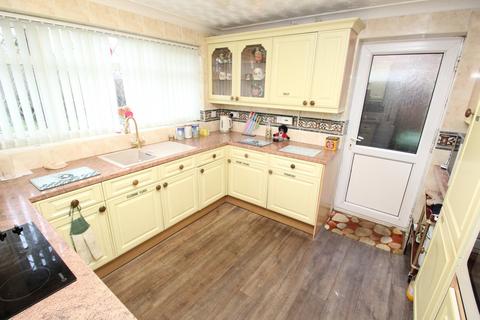 2 bedroom detached bungalow for sale, Kingsway North, Leicester LE3