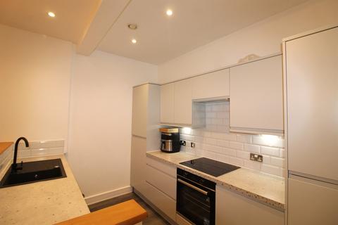 1 bedroom apartment to rent, 1/Broderick Court, Leeds